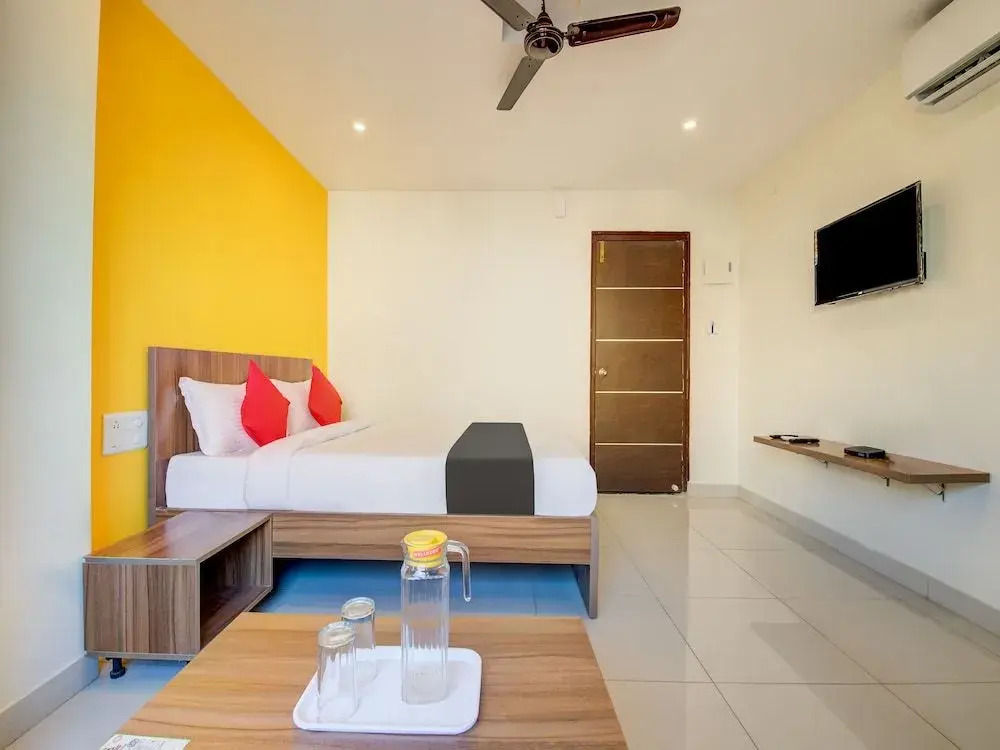 Capital O 19360 Sai Suites Inn
