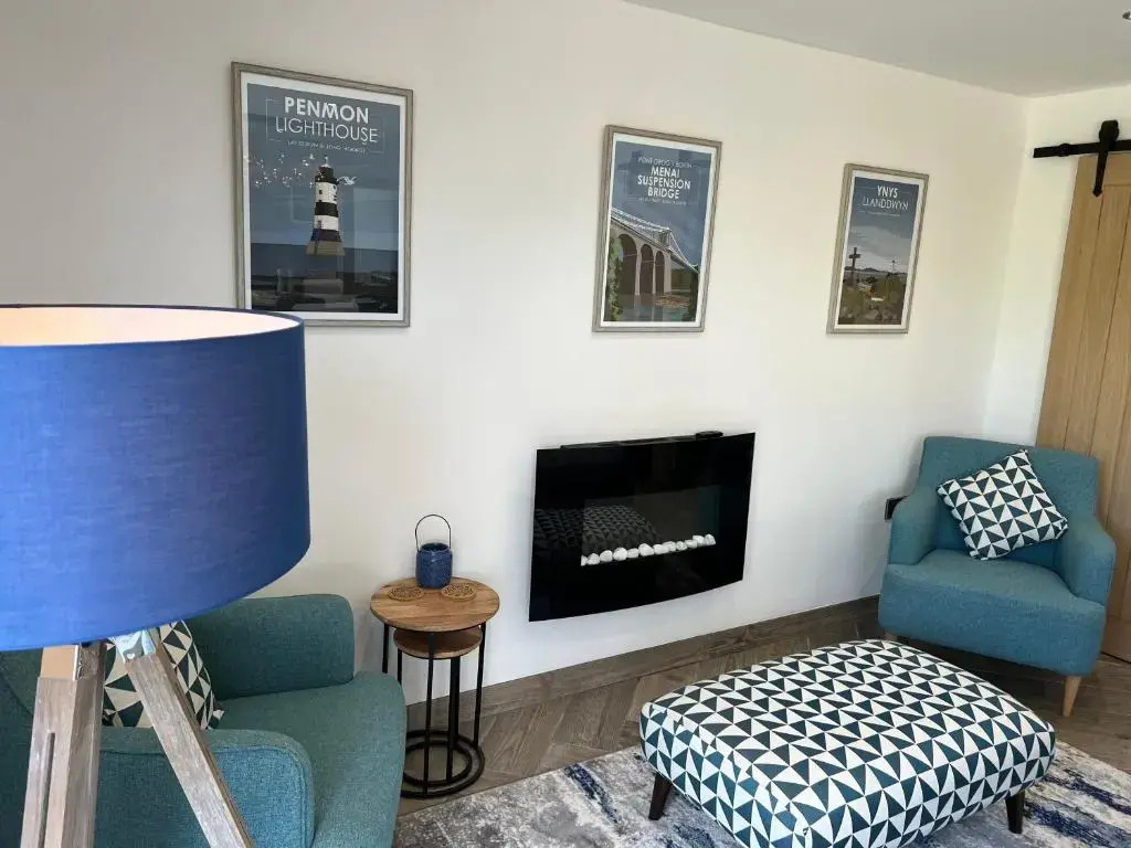 Stylish, Dog Friendly Coastal Bungalow With Garden