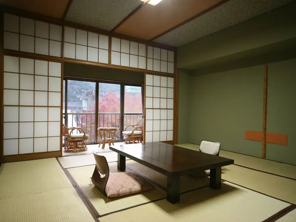 Albergo Yuraku