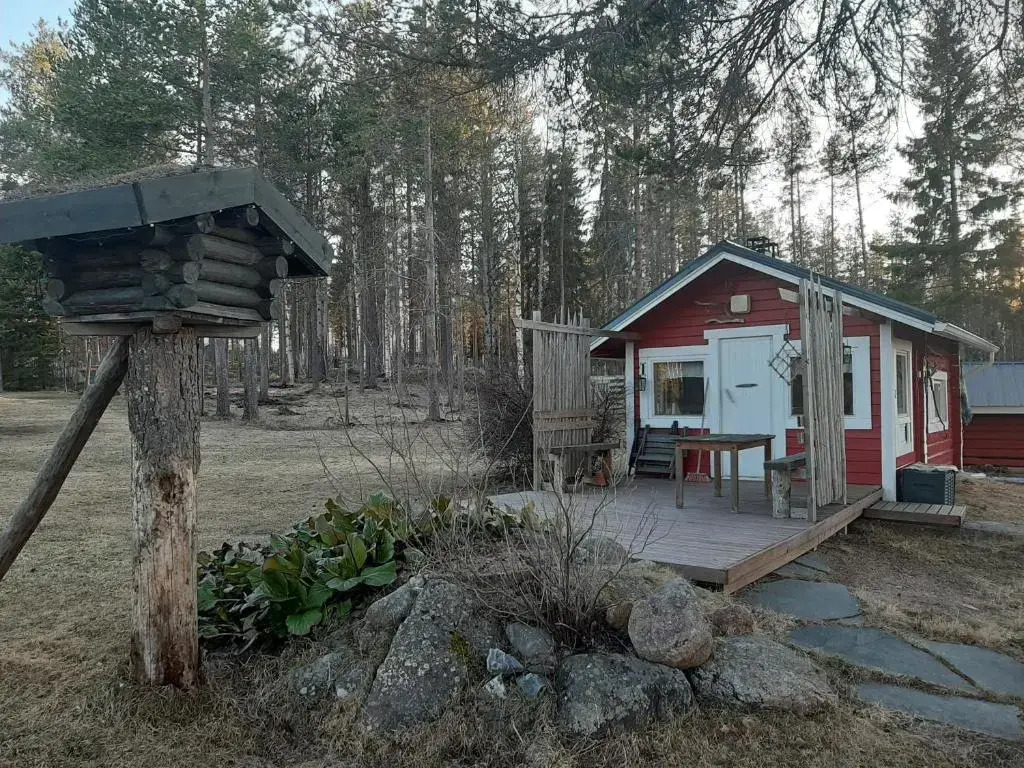 Reindeer Lake Resort