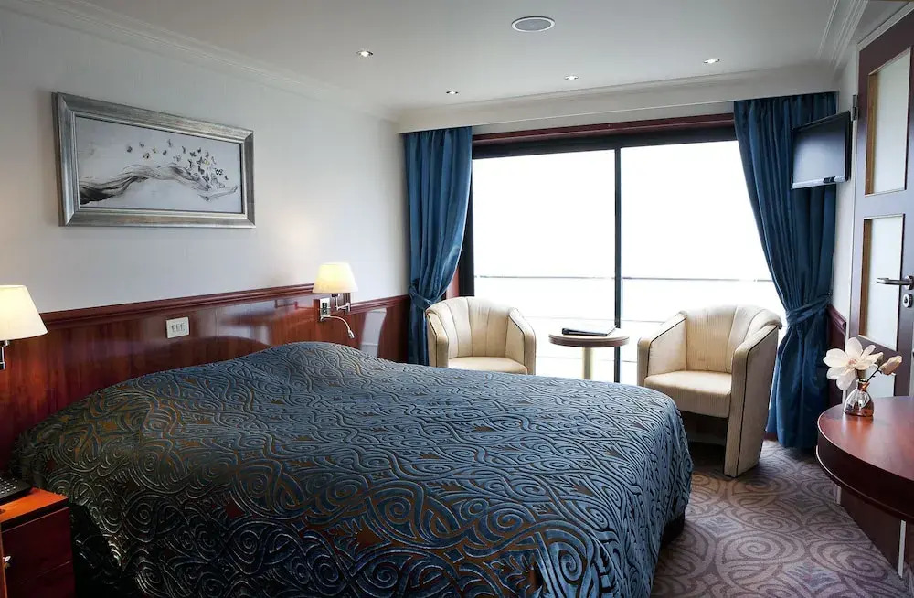 Crossgates Hotelship 4 Star - Medienhafen - Düsseldorf
