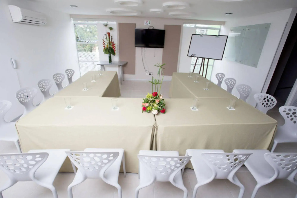 Eco Star Hotel