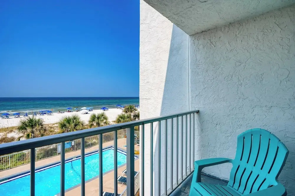 Sun-kissed by Avantstay Beachfront Access
