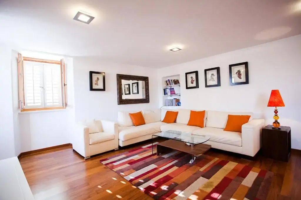 Peristil Apartment