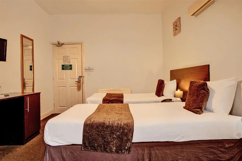 The Waverley Hotel