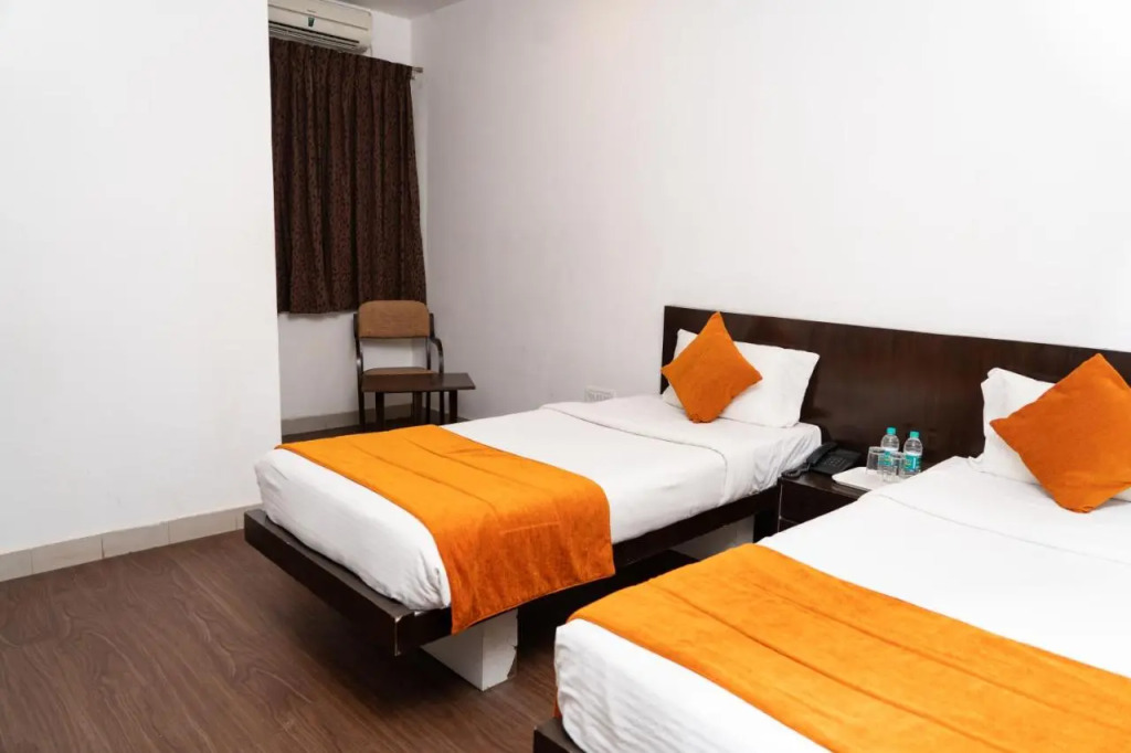 Hotel Scarlet