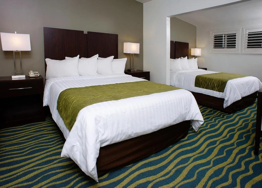 Hi View Inn & Suites