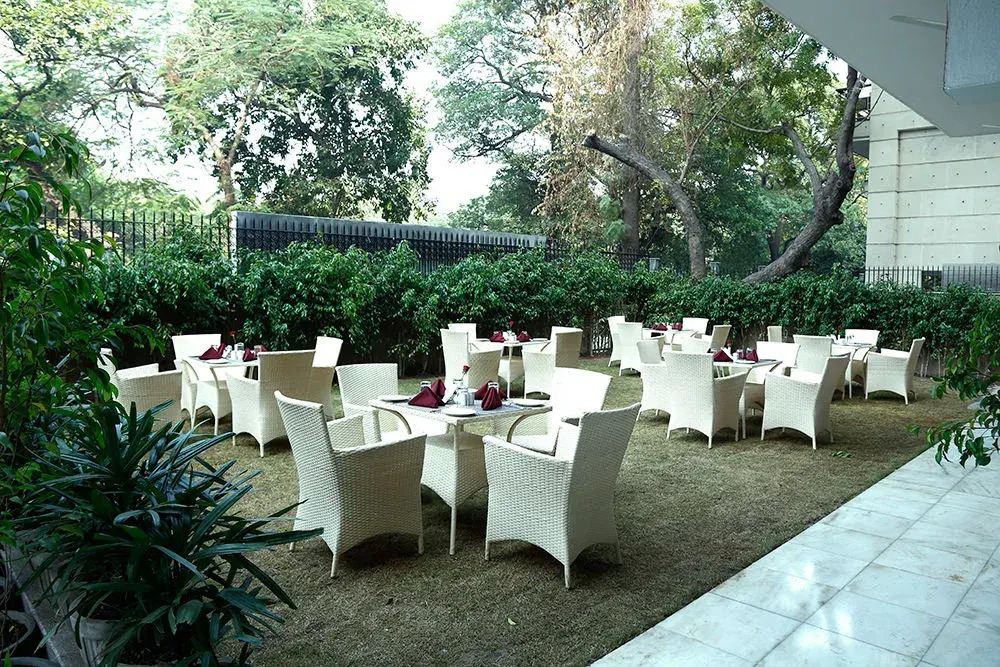 Hotel Africa Avenue Anand Lok