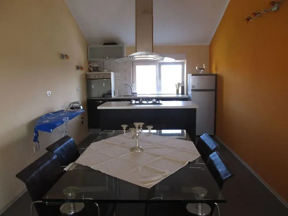 Apartment Flach