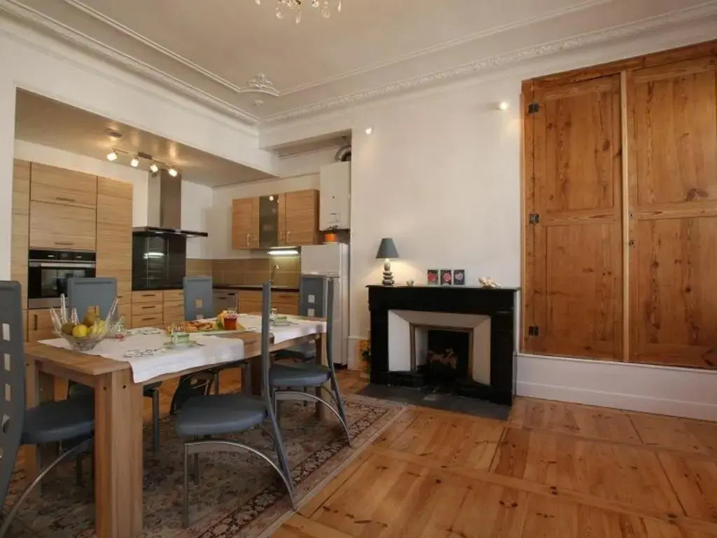 Appartement Le Puy-en-Velay, 3 pièces, 6 personnes - FR-1-582-6