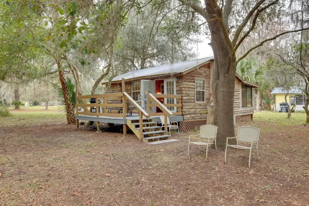 Fish, Boat & Explore: Cross Creek Cabin w/ Dock!