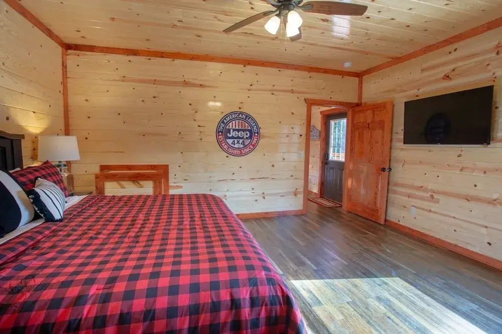 .lookout Lodge 6 Bedroom Cabin