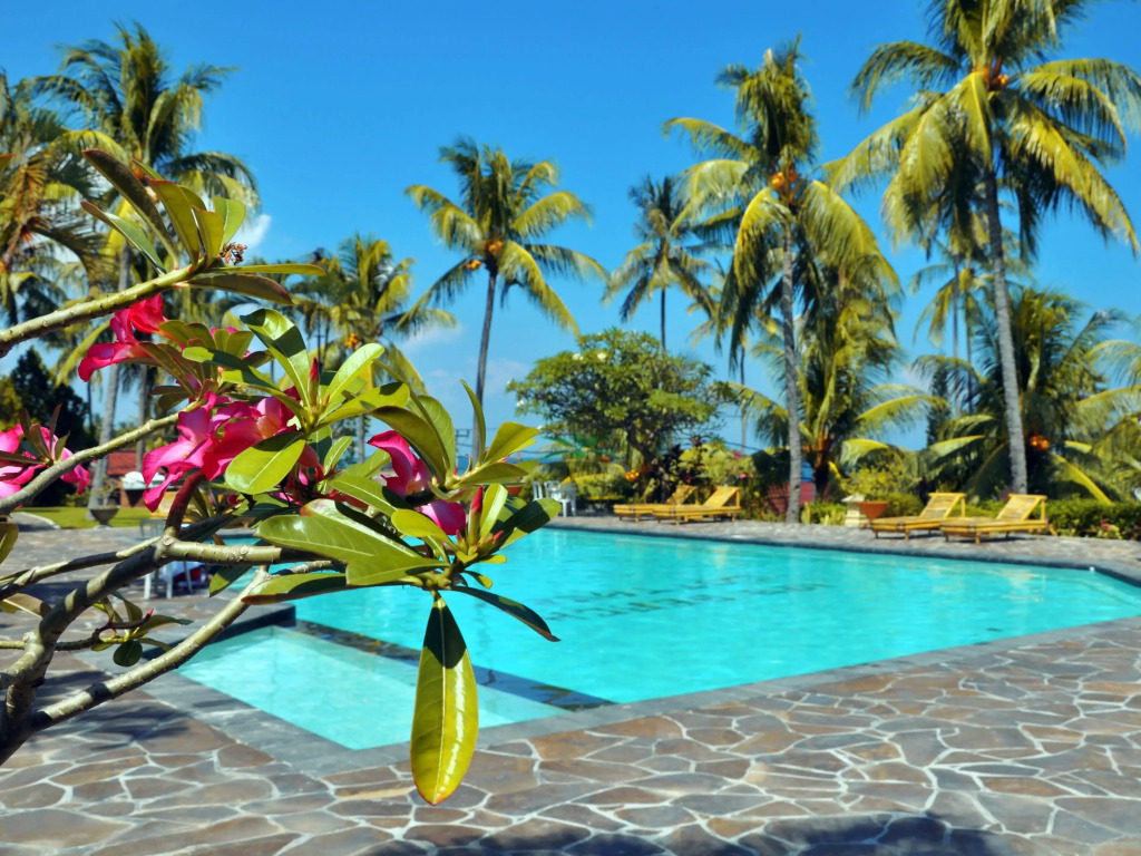 Puri Bunga Beach Cottages