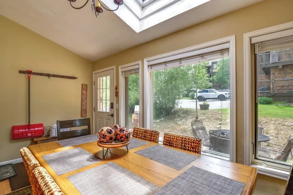 Ski-In Retreat w/ Pool! 2 Blocks to Main St Breck