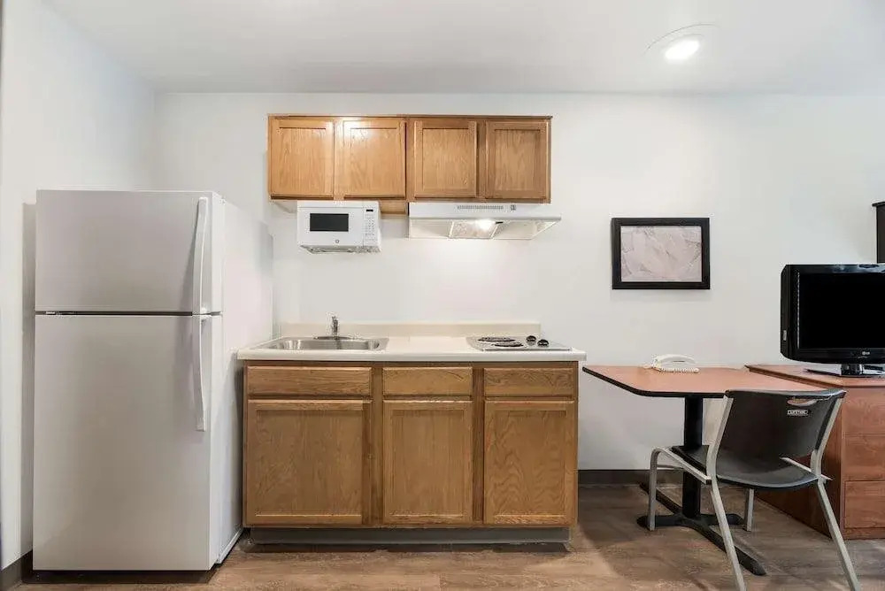 Extended Stay America Select Suites - Orlando - East