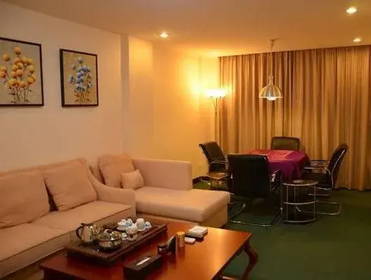 Phoenix Mountain Hotel