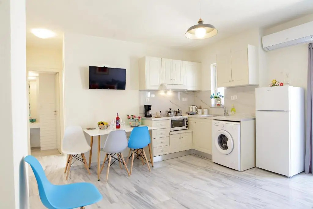 Melina Apartments