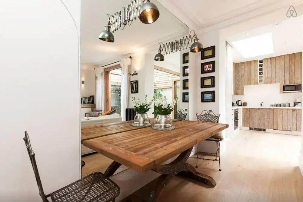 Retreat to a Stylish Flat in Chelsea