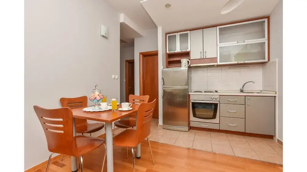 Brkić Apartments with Private Parking