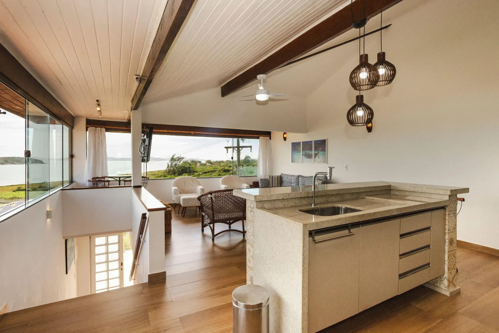 Casa C/ área Goumert E 4 Suítes | Cbr 11