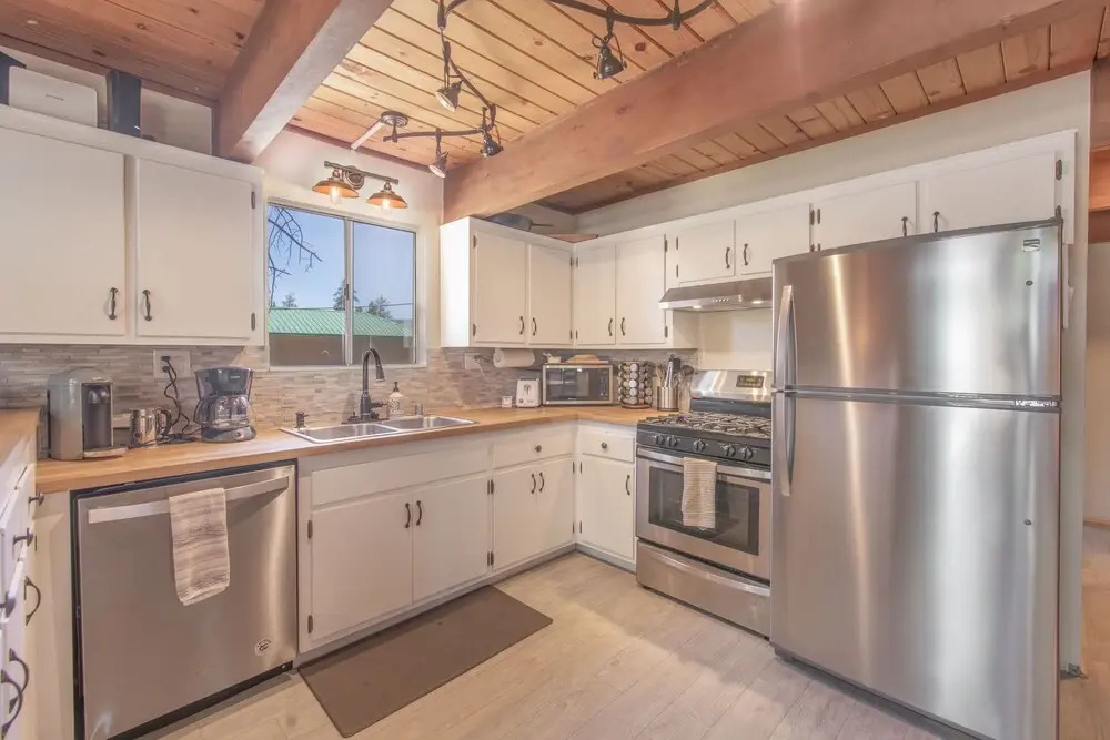 2194-conklin Base Camp Chalet 3 Bedroom Home by Redawning