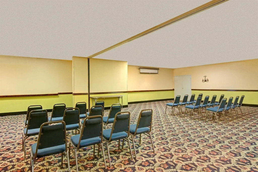 Ramada Montgomery