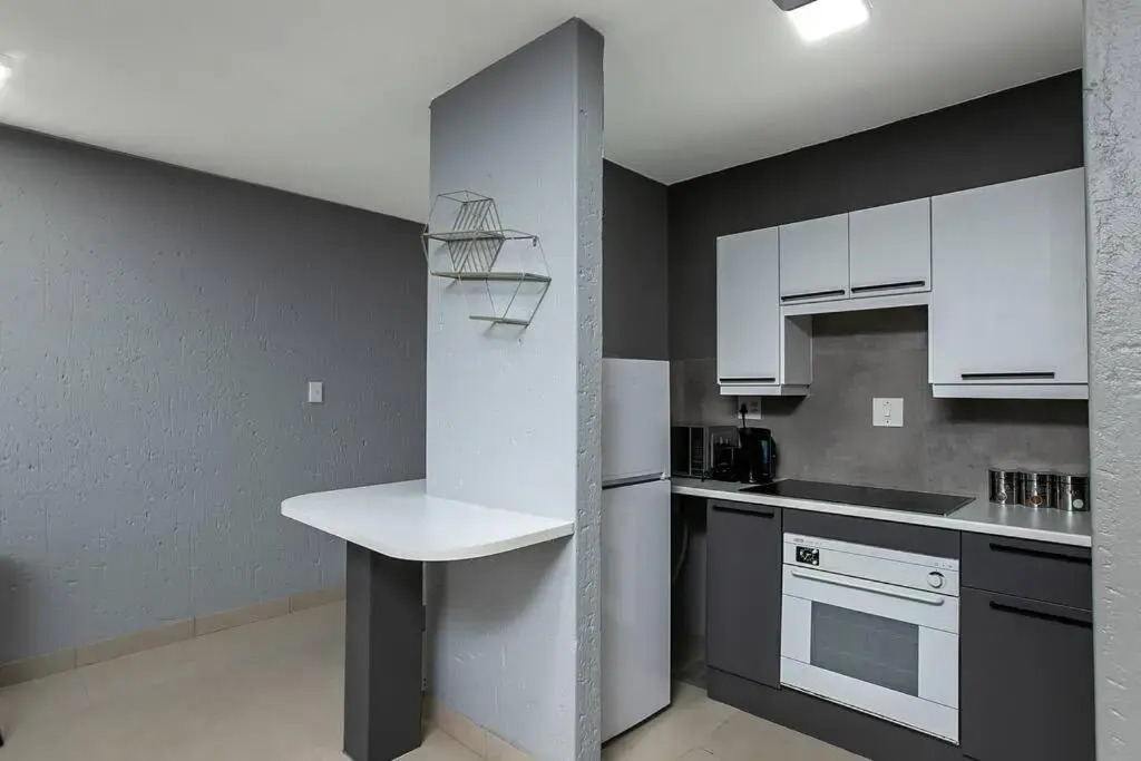 St Tropez 1 Bedroom Sandton Residence