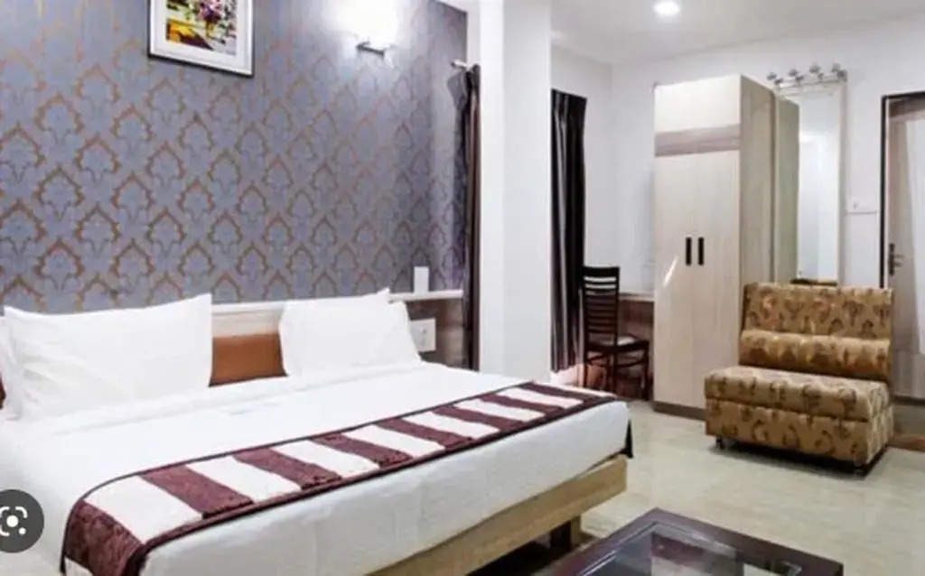 Super Hotel O Smriti Star