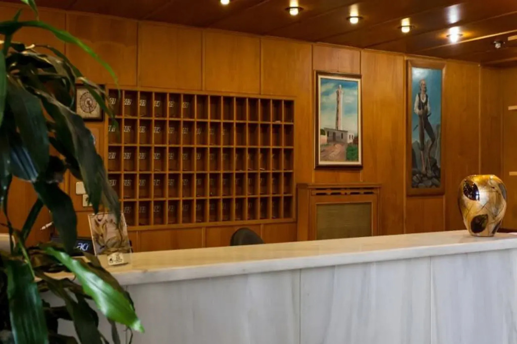 Pantheon City Hotel