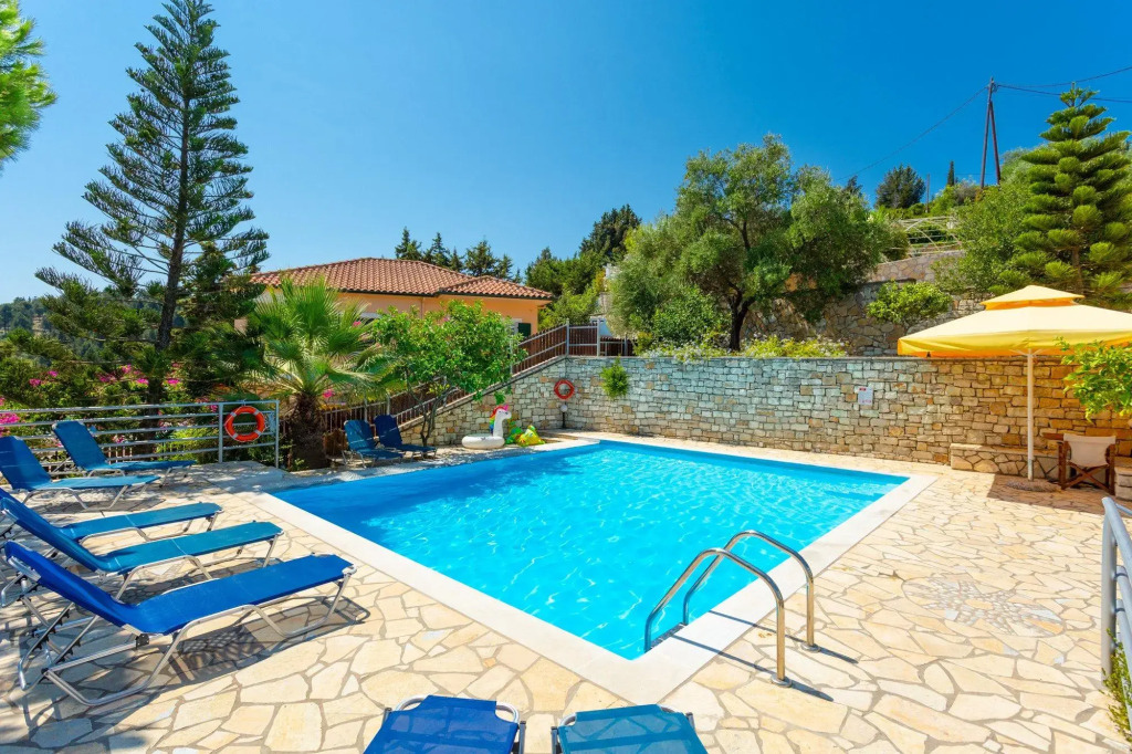 Dolphin Villa 3 Swimming Pool Walk to Beach Sea Views A C Wifi - 558