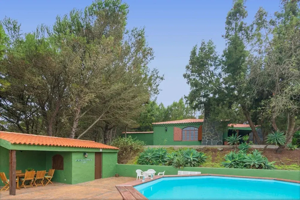 Casa Vacacional con Piscina en Caideros