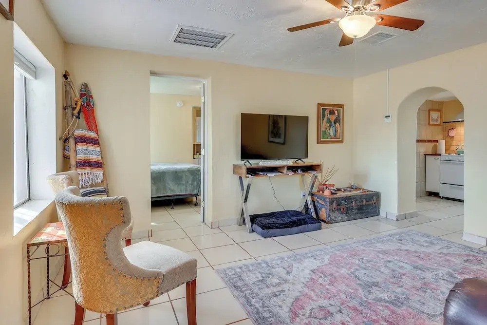 Walk Downtown: Authentic Adobe Home in Las Cruces!