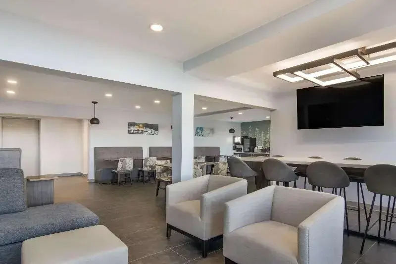 Rodeway Inn and Suites