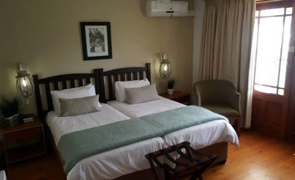 Le Bay Lodge