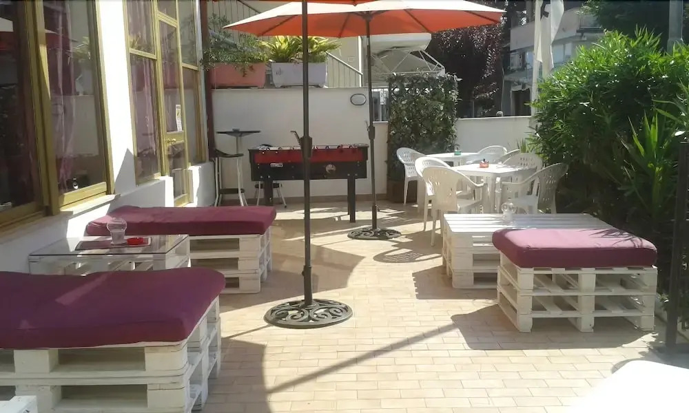 Enjoy Hotel