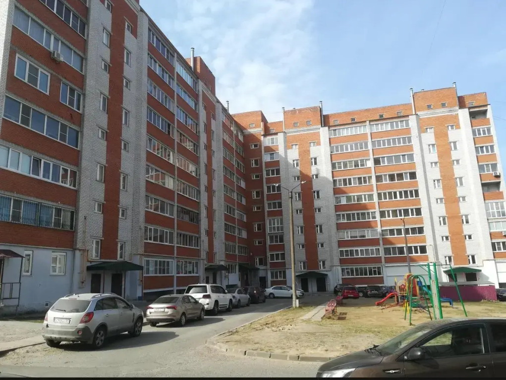 Большая 2х комнатная на Гладкова 26
