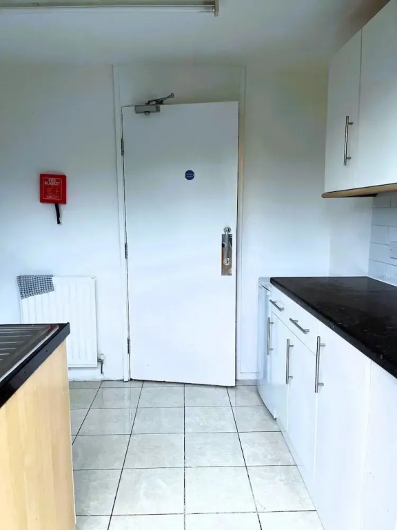 Homestays - Modern House Near Coventry City Centre