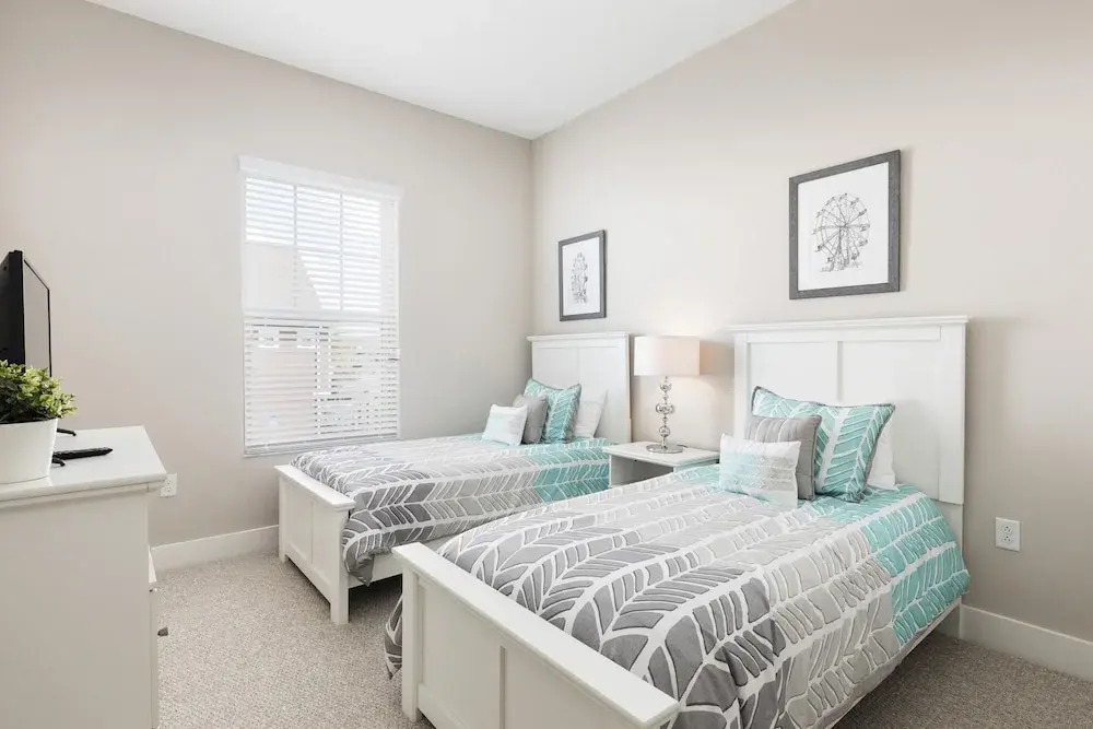 5 BR 6 BA Villa | 2634 Sunrise Shores Drive