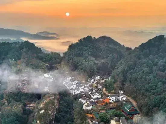 Yuxi Jianting Homestay Hotel