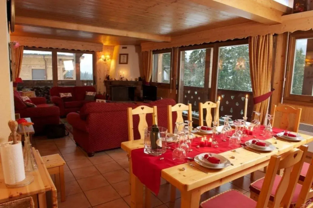 Luxury Family Ski Chalet - Jacuzzi BBQ - Near Lake Golf - Multipass access 60 Summer activities - Sleep 10