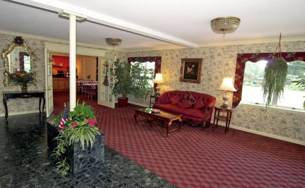 Durham Skyland Magnuson Hotel