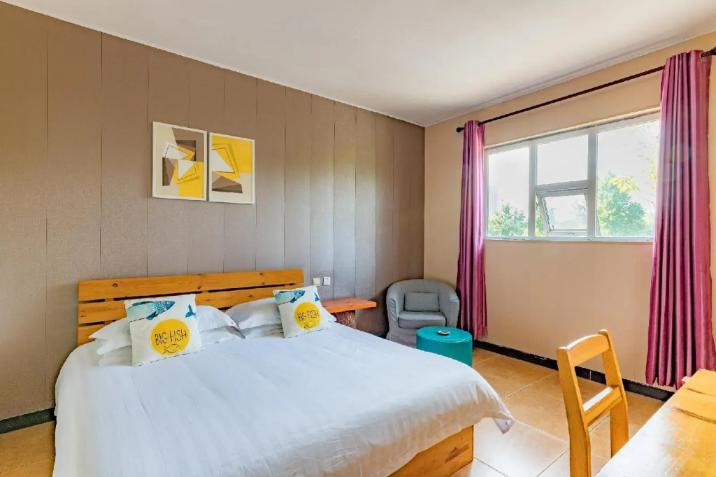 Terra Art Zen Hotel with Rooftop Zen Garden, Veggie Dining,Pick-up service,English speaking,Free Laundry