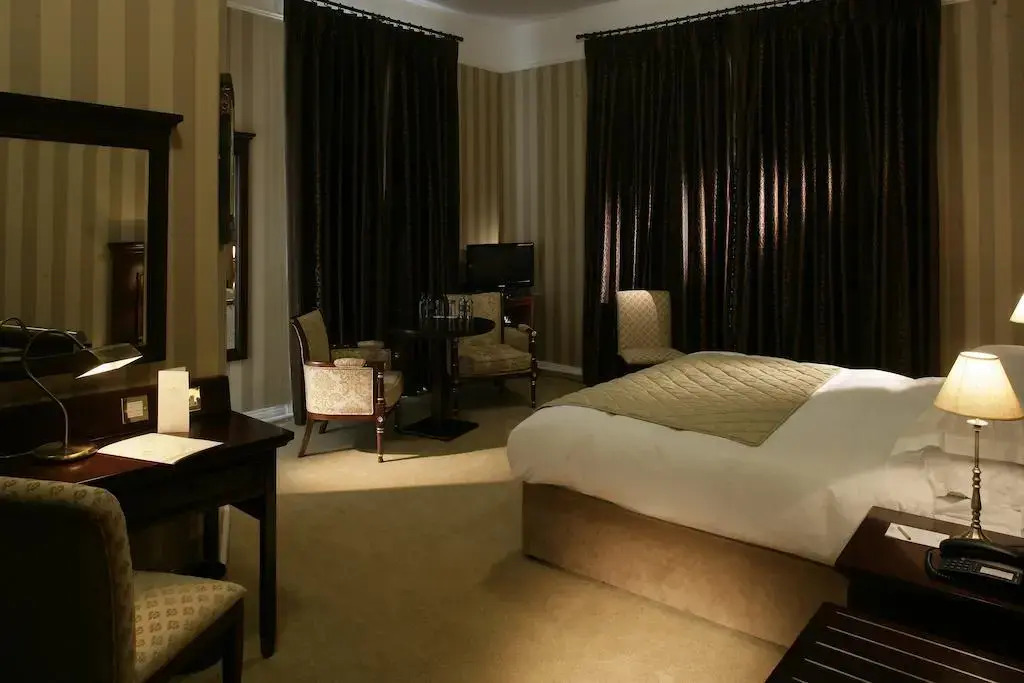 Lismore House Hotel