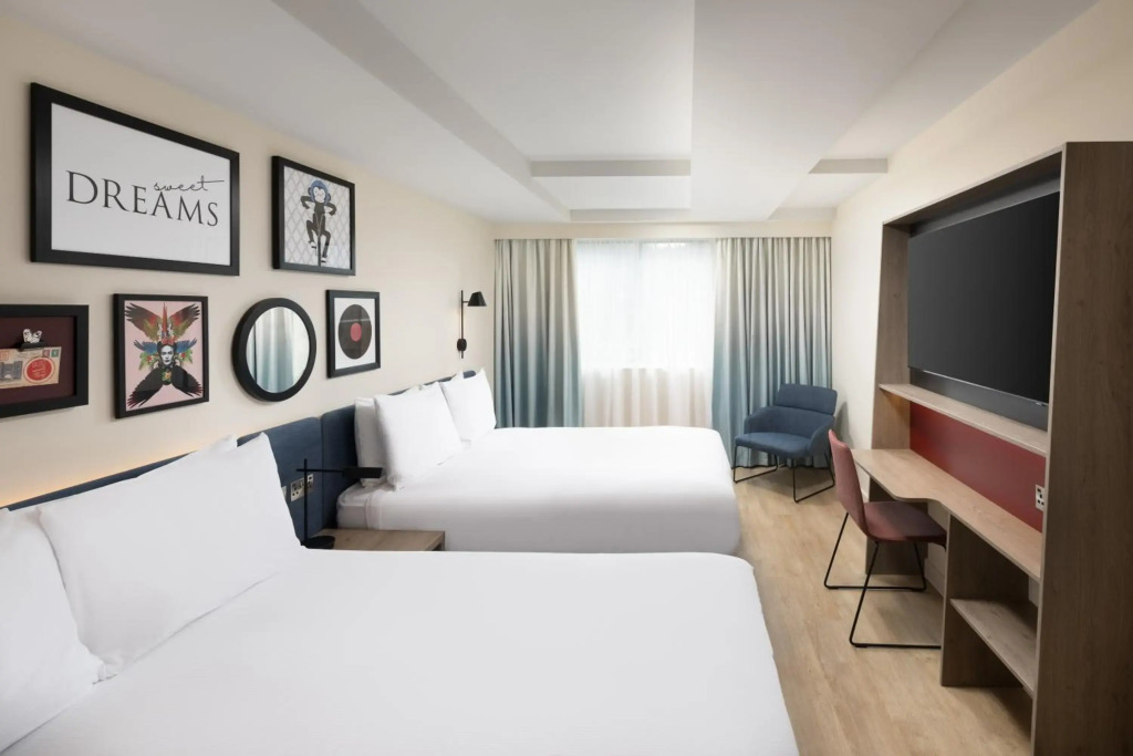 City Hotel