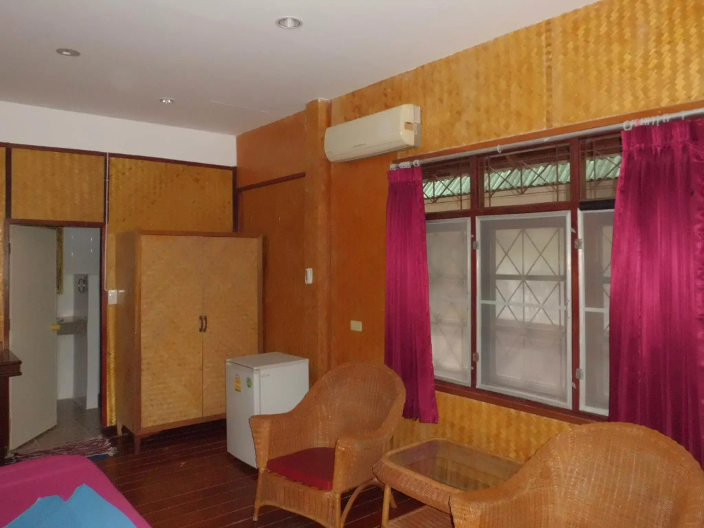 Lolita Bungalow