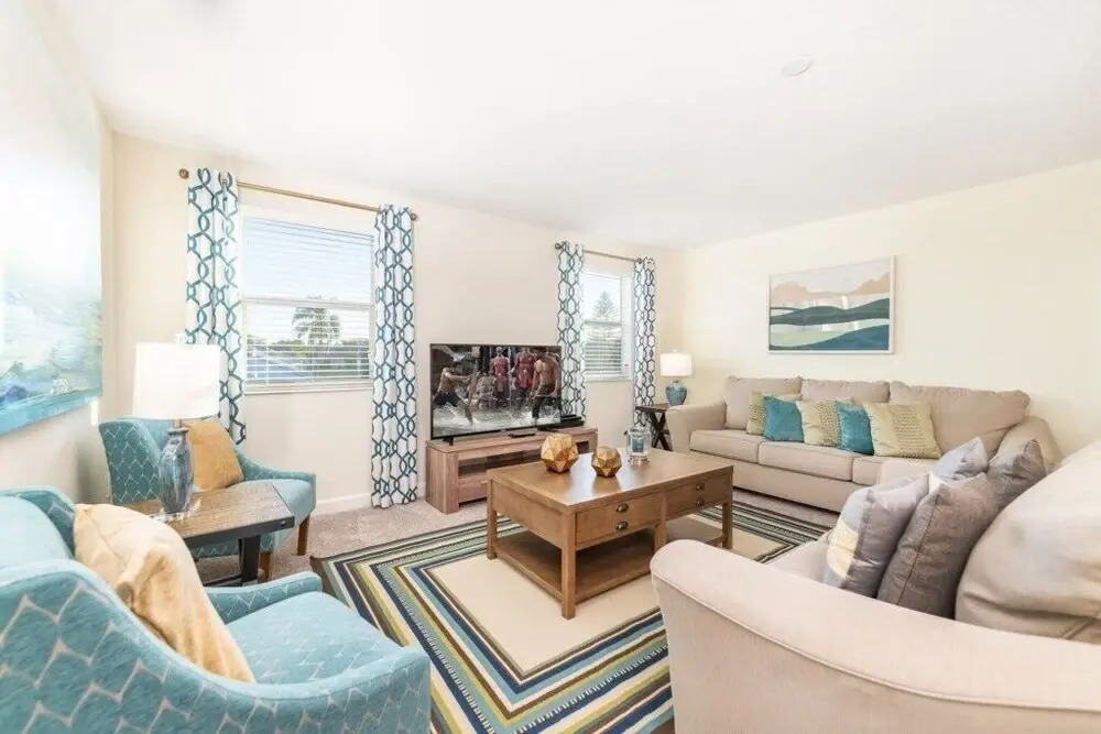 Boutique Styled 6-bed 6-bath home Pool/Spa! home