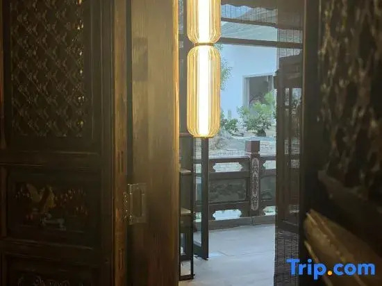 Guizhifang Private Hot Spring Vacation Apartment (Guantang Hot Spring Resort)