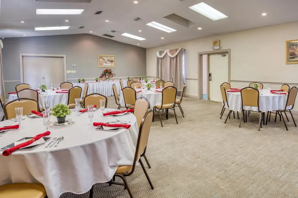 Howard Johnson Express Inn