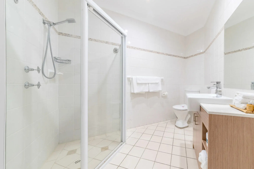Terrigal Sails Serviced Apartments