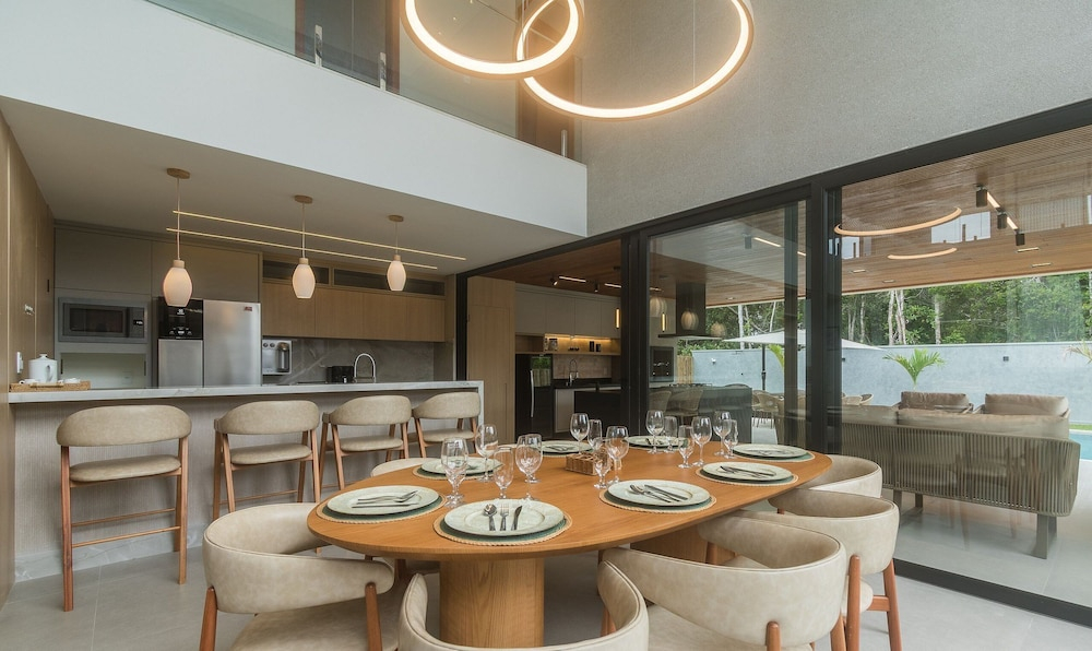 Condo w/ Pool 600m From the Beach in Arraial D'ajuda - CRP